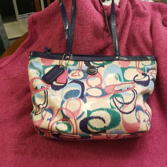 Coach purse - Picture 3 of 5